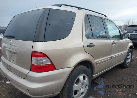 2002 Mercedes-Benz Ml 320 z USA, uszkodzony, nr VIN 4JGAB54E82A314635